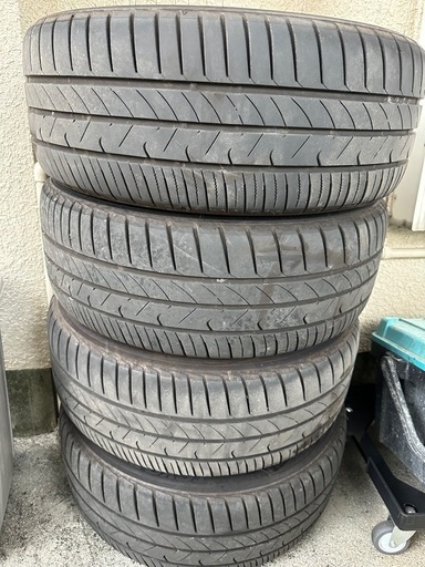 トヨタ純正ホイールタイヤつき、18インチ
