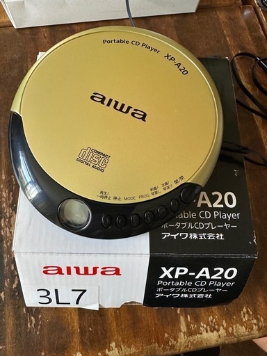 aiwa ポータブルCDプレーヤー