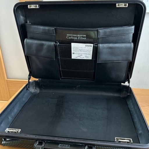 希少☆ZERO HALLIBURTON ゼロハリバートン☆カーボン アタッシュケース