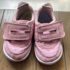 靴　女の子の画像
