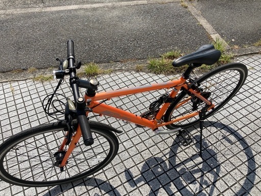 【クロスバイク】美品❗️700x28c 3x7段変速　LEDオートライト付　チェーン新品❗️ワイヤー鍵付属　若林自転車　膳所店　SALE中❗️