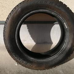 スタッドレスタイヤの画像