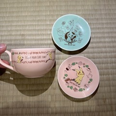 ミミッキュ ティーカップと食器