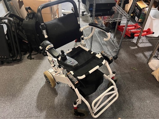 【通電未確認品】G-wheel/ジーホイール 折り畳み式 電動車椅子  【中古品】 優しい電動車イス/電動車いす/シムスインターナショナル