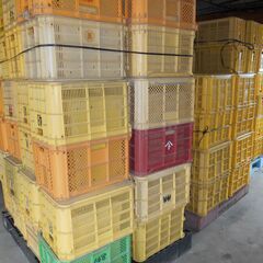 20キロコンテナ　1個300円　　④