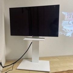 壁掛けテレビ台　テレビ台　白　高さ調整可