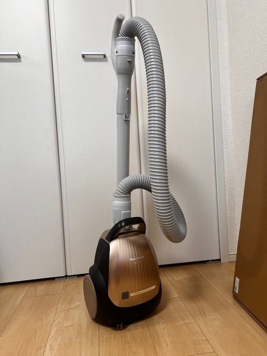 Panasonic コード掃除機　掃除機