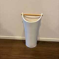 取手付き　花瓶