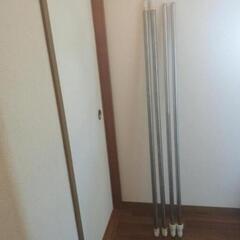 【引越 -9/15】【定価3,600円】1年半使用 パール金属 ステンレス 竿竹 2.8-4.0m 伸縮可能 2本の画像
