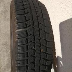 スタッドレスタイヤの画像