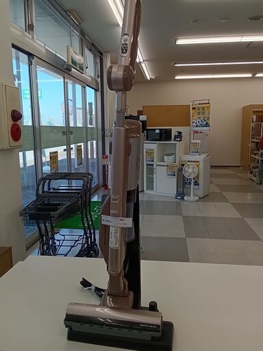 ★ジモティ割あり★ HITACHI 充電式掃除機  16年製 動作確認／クリーニング済み TC1338