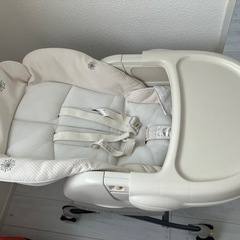 Combi ロアンジュ　電動バウンサー