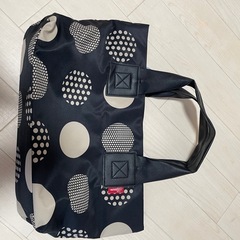 タグ付き新品バッグの画像