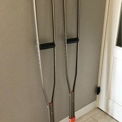 (無料、美品)  松葉杖　