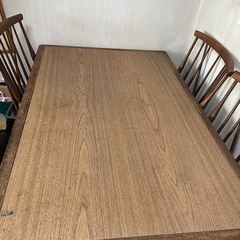 ダイニングテーブル