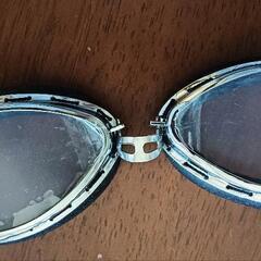 バイク用ゴーグルの画像