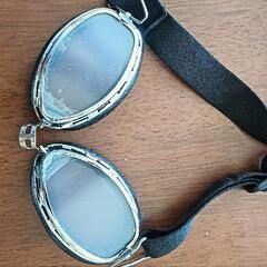 バイク用ゴーグルの画像