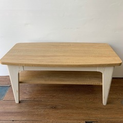 センターテーブル