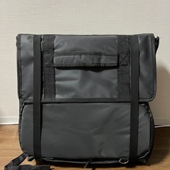 UBER EATS ウーバーイーツ ロゴ入り配達バッグの画像