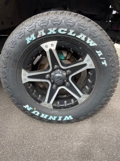 決まりました　タイヤのみ4本　225/70R16 8.5部山　製造2303 jb23