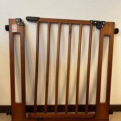 【決まりました】木製ベビーゲート　タンスのゲン