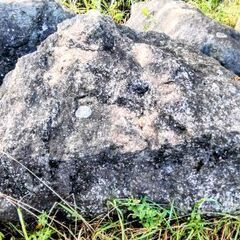 🍓 お庭造成に表情を持つ天然石 運気🆙向上 。 の画像