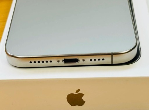 IPHONE 15 PROMAX 1tb チタニウム　SIMフリー
