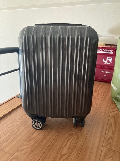 キャリーバック（機内持ち込みサイズ）