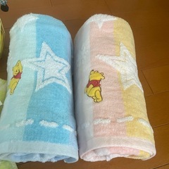 バスタオル、フェイスタオル、水筒の画像