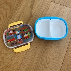 トーマス お弁当箱 箸フォークスプーンセット おしぼりの画像
