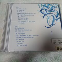 ♠　Here & Now Kaskade (カスケイド) 　Om Records、サンフランシスコ・ハウスを代表するKaskadeのベスト盤が日本独自企画で登場。Ryan Raddonによるプロジェクト。シカゴで生まれ育ち、豊穣な音楽の刺激を受けサンフランシスコに移住。スウィートでソウルフルなハウスミュージックをはじめ、ヴォーカリストを起用したオーガニックなサウンドの作り手として幅広い層から支持されている。の画像
