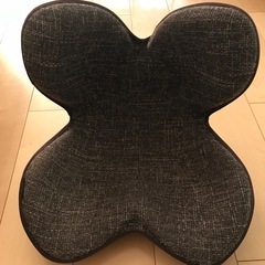 美品✨ボディメイクシート スタイル ディープブラウン MTG Body Make Seat Style 姿勢 矯正 骨盤 クッション 腰痛 バランスの画像