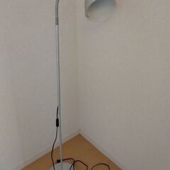 IKEA フロアランプ