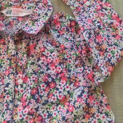 H&M 薄手 長袖シャツ 80〜90cm 花柄の画像