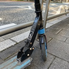 高学年、大人用折りたたみスクーターの画像