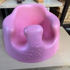 r46 ベビーチェア バンボ Bumbo
