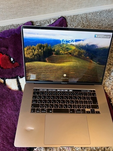 MacBook Pro 16インチ