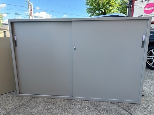 大きい書庫　スチール製　保管庫にも 幅176 奥40 高さ111cm