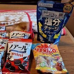 お菓子たくさん(賞味期限切迫)