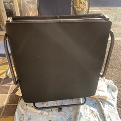 折りたたみベッド　簡易ベッド
