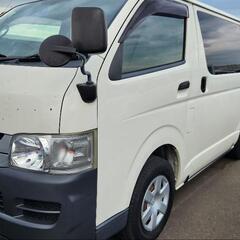 ハイエース 4ＷD 白