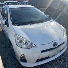 TOYOTA アクア 