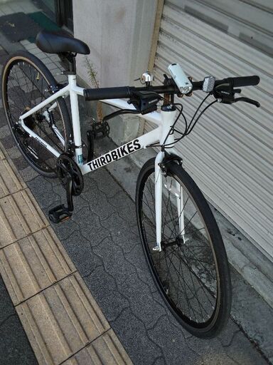 美品☆THIRD BIKES[サードバイクス]700c クロスバイク アルミ/21speed/ホワイト