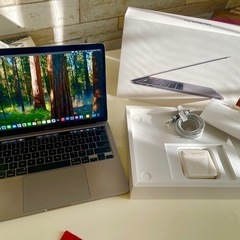 macbook pro 13.3inch 2020model 1TB