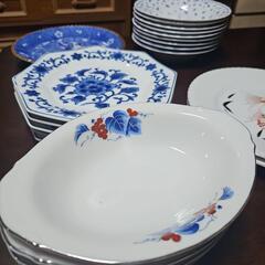 お皿 食器の画像