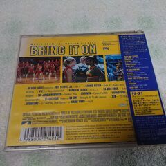♠　チアーズ!BRING IT ON オリジナル･サウンドトラック　チアリーダー・チームの奮闘を描く青春映画『Bring it On』のサウンドトラック。ブラック・アイヴォリーの新曲「As If」など、ティーンにターゲットを絞った曲満載の1枚の画像