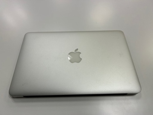 ノートパソコン MacBook Air A1465