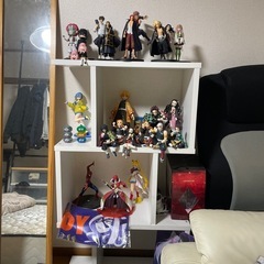 フィギュア棚
