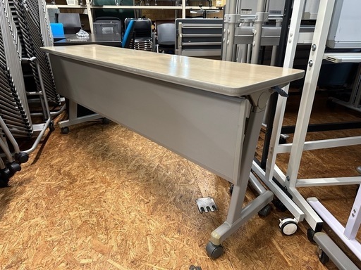 フォールディングテーブル　幅180 奥45 高さ70cm