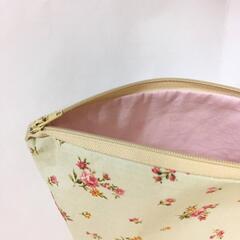 ハンドメイド　ポーチの画像